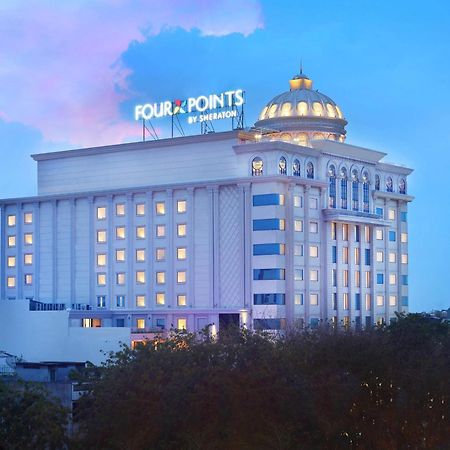 Four Points By Sheraton Medan Exteriör bild