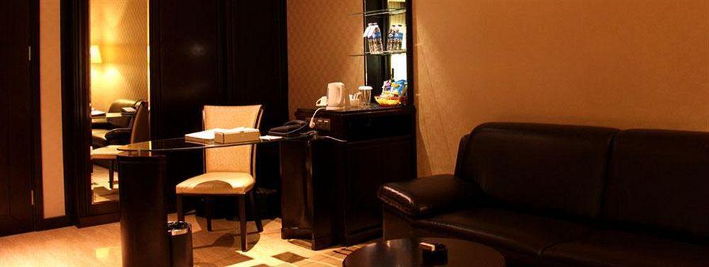 Four Points By Sheraton Medan Exteriör bild